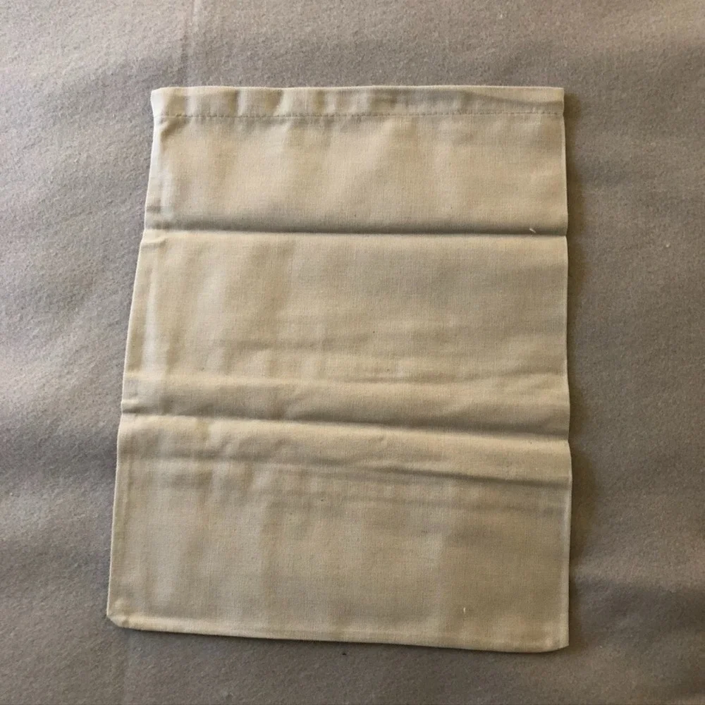 Manolo Blahnik Dustbag 10.5x13.5 Shoe Protection Cream‎ Authentic Drawstring